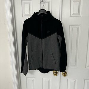 Nike Two-Tone Black and Gray Full-Zip Hoodie Jacket